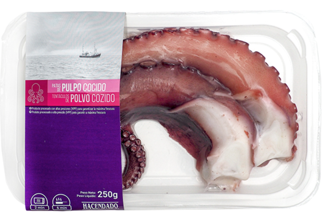 Ensalada de lechugas variadas, pepino y tomates cherry